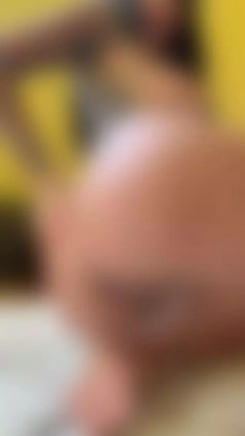 I'm gripping the sheets, click to watch me shake by samyquin