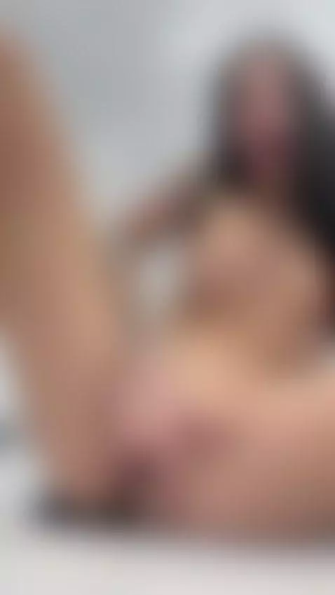 💋 VIP access to all my unfiltered fun—join me on OF! by samyquin