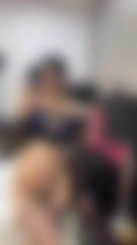 Every curve of mine holds a secret that I want to reveal to ... by krissjosh