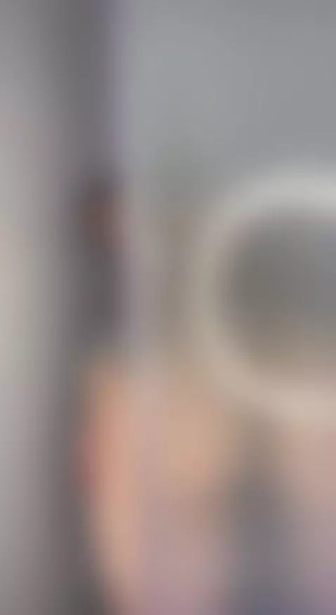 actractive by krissjosh