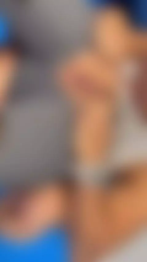 chaturbate.com/amy_coquette
instagram @carogommeez by immodestmentor