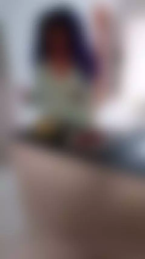 Seducing You 🍷👠 
I walk in like I own the runway... my green... by freyadevil