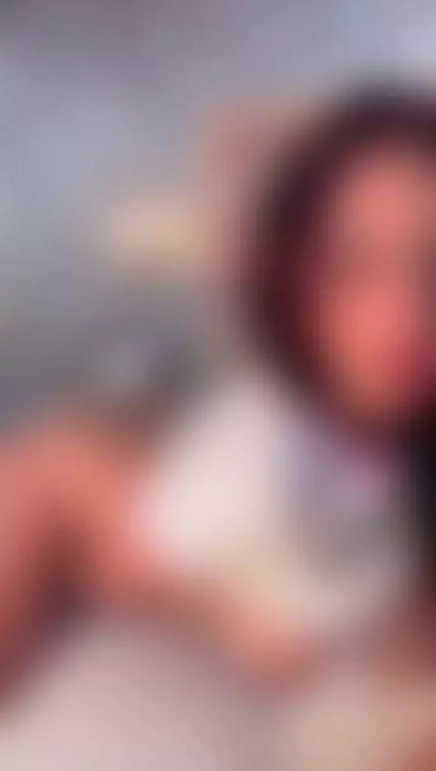 I wanna feel u now by kloethompson