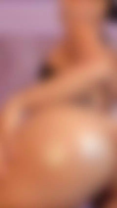 Dangerous curves that awaken your fantasies 🍑 by melany77