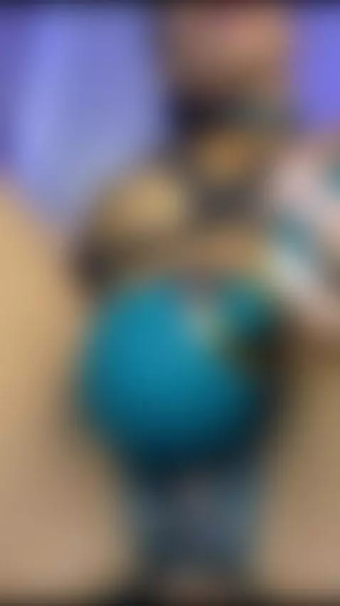 Drawing your desire with every one of my curves 😈💫 by melany77