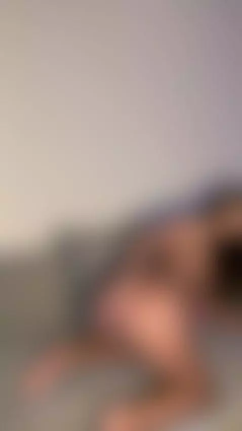 I'm shaking uncontrollably, click to see why by beatrixblu