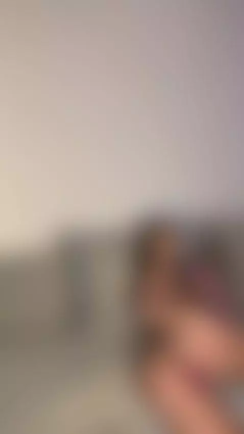 I can’t stop my body from reacting, click to see what’s maki... by beatrixblu