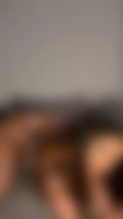 It’s stretching me so good, click to see how deep it goes by beatrixblu