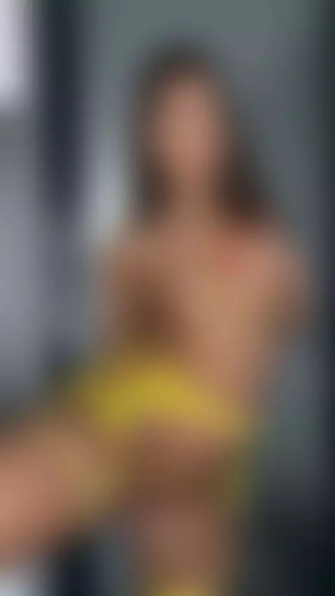 I can’t hold back anymore, click to see the moment it happen... by beatrixblu