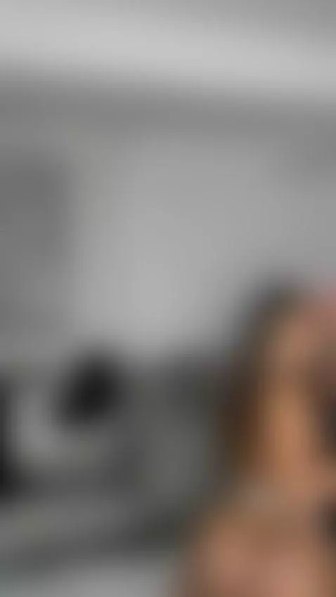 I’m trembling all over, click to see how deep it goes by beatrixblu