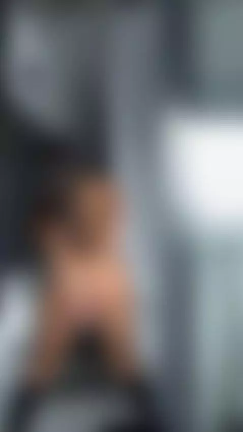 It's throbbing deep inside, click to watch the ending by beatrixblu