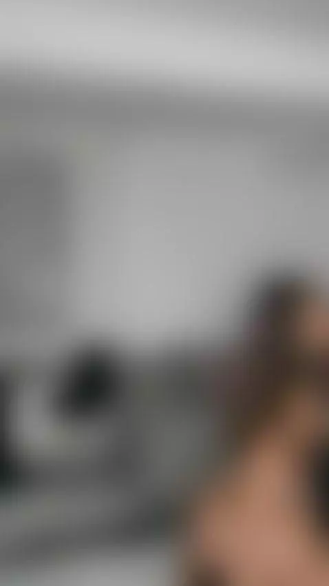 I can barely breathe, click to see what’s making me moan by beatrixblu