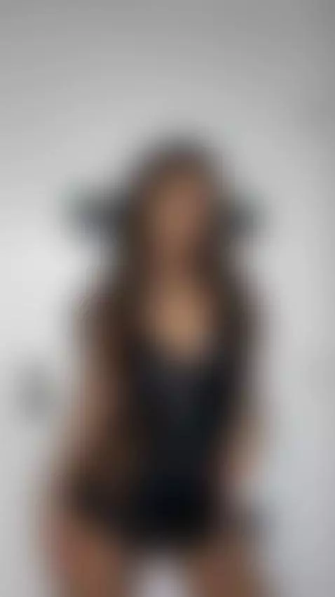 It's pushing my limits, click to see if I handle it by beatrixblu