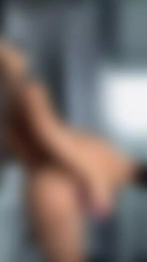 My legs are shaking, click to see why by beatrixblu