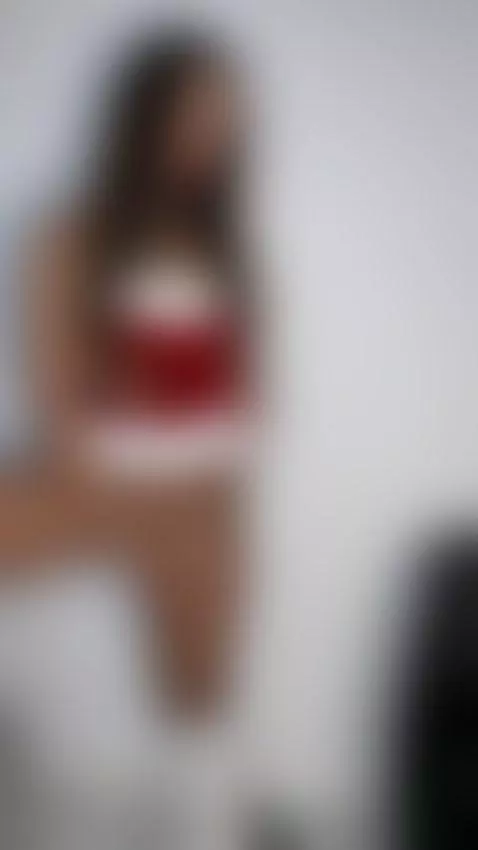 It’s sliding in so perfectly, click to see how deep it gets by beatrixblu