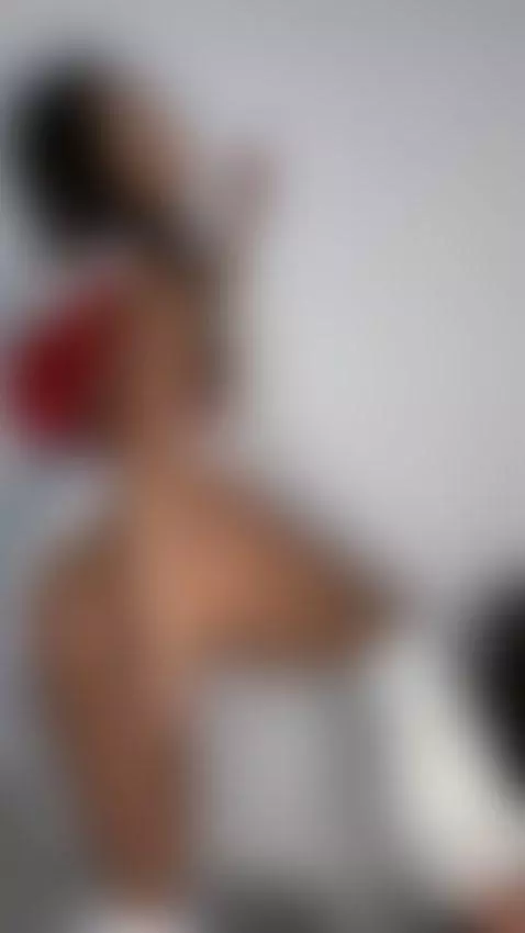 I can’t stop my body from reacting, watch me take it all by beatrixblu