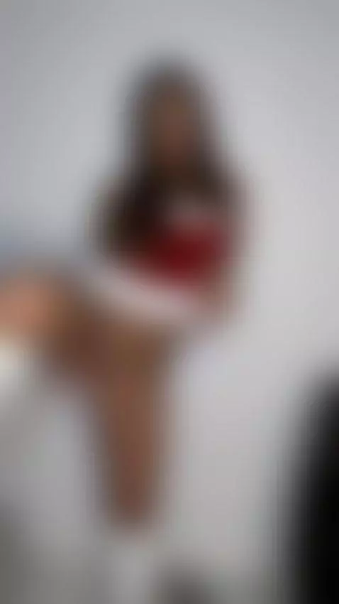 It's stretching me wide open, click to watch me take it by beatrixblu