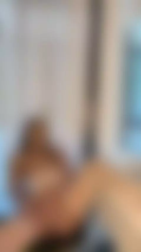 I can barely breathe, click to see what’s making me moan by beatrixblu