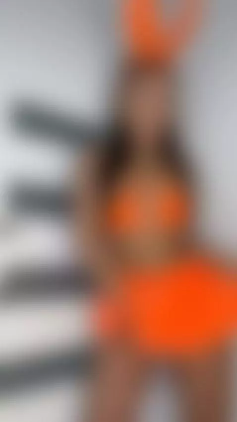 I can barely handle it, click to watch me surrender by beatrixblu