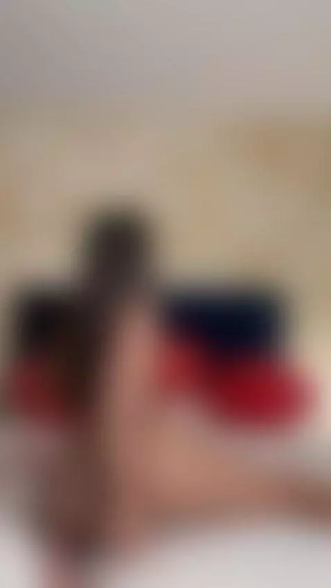 I’m live and waiting for you! Come play with me on my free O... by beatrixblu