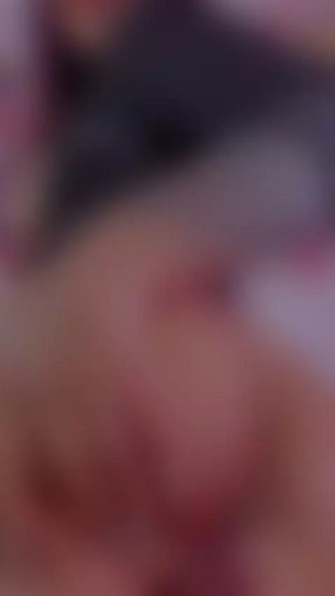 y esa linda florecita? by evybubbles