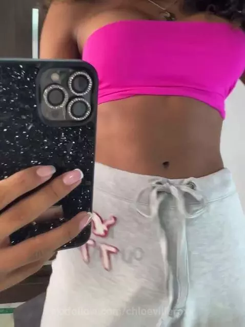 Do you want to see what inside? by chloevilleroxx