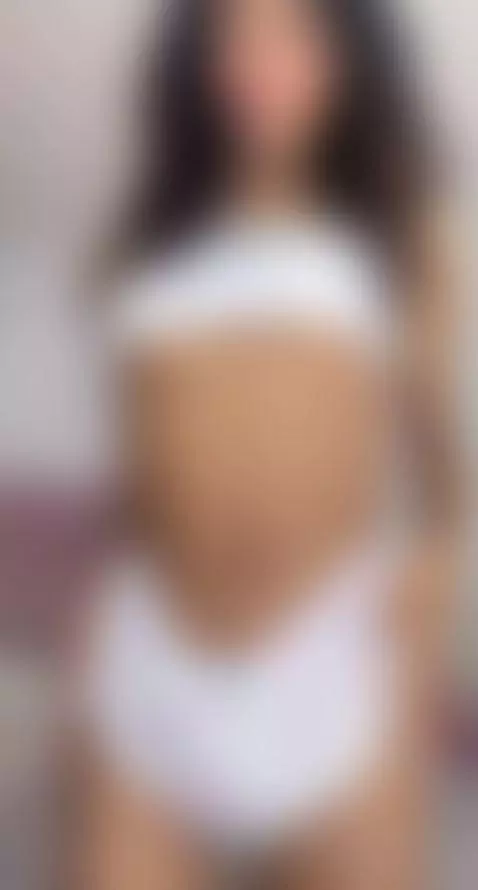 Do you like girls with big cocks? by chloevilleroxx