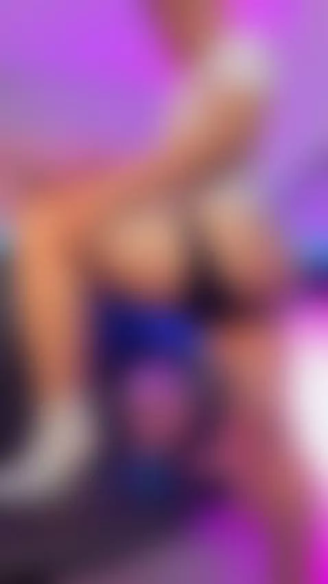 Shall we play with some oil on my body? by cessdicaprio