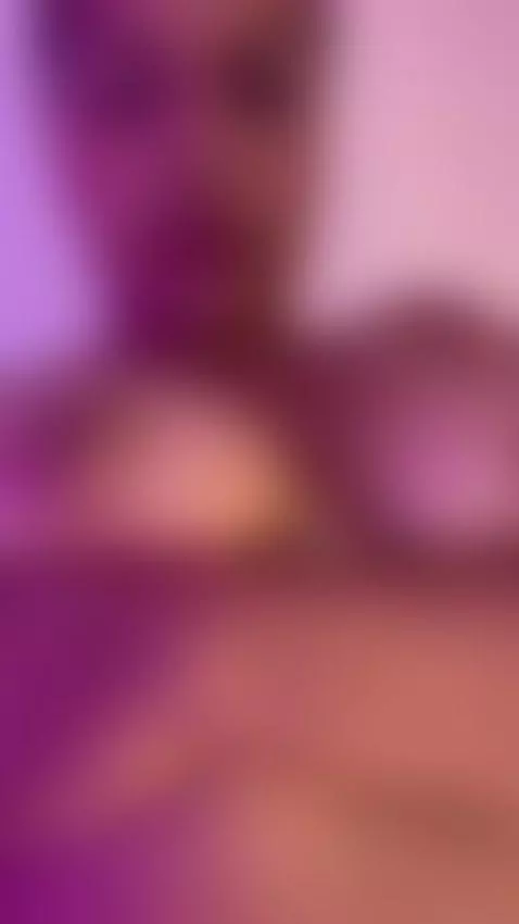 Soft body… intense thoughts 😏🔥 by ashley-07