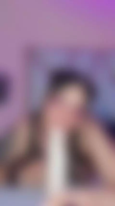 Just enter and tell me your fantasies by melissabloomm