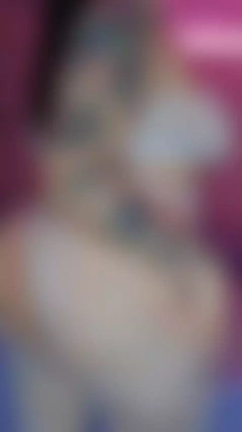 Come lose control with me 🔥camsoda.com/melissabloomm by melissabloomm