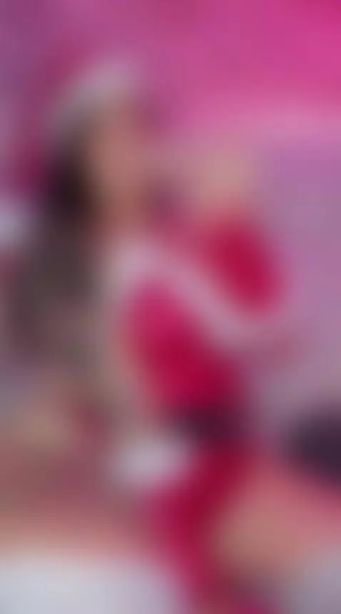 dadwouldbeproud, needysluts, holdthemoan by melissabloomm