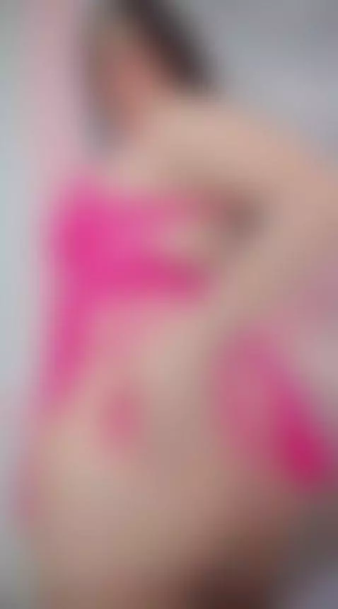 Live now!! by melissabloomm