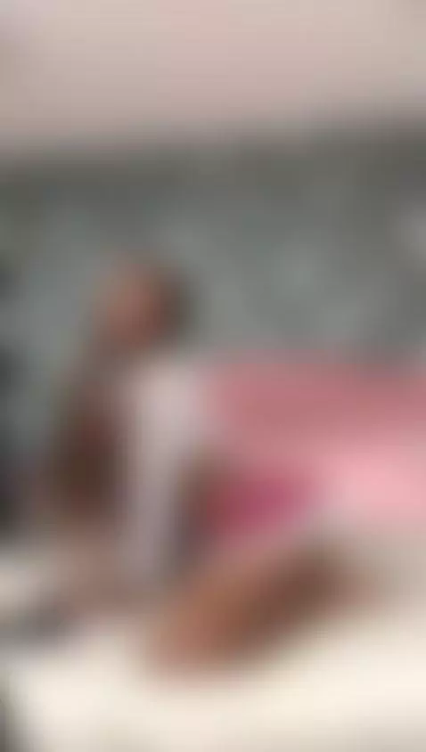 I'm in my room waiting for you to warm me by aishamist