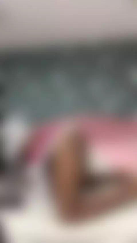 I'm in my room waiting for you to warm me by aishamist