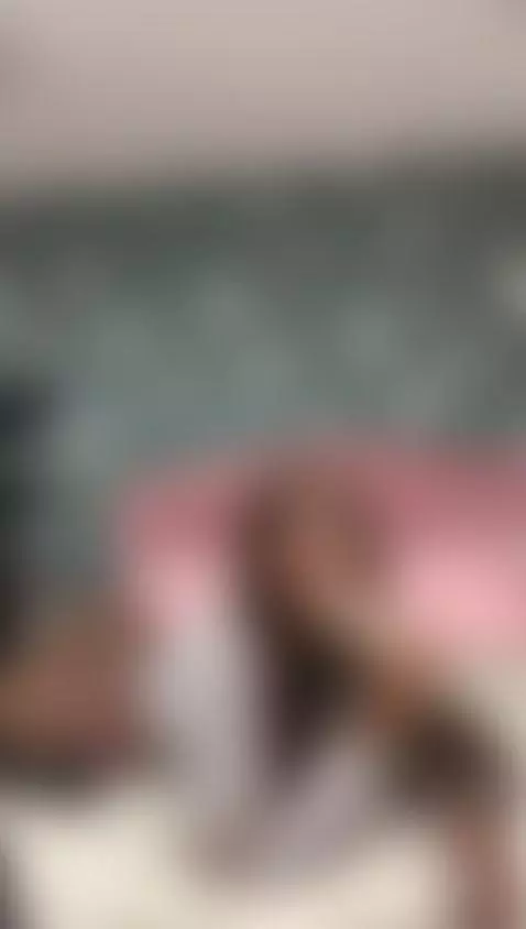 I'm in my room waiting for you to warm me by aishamist