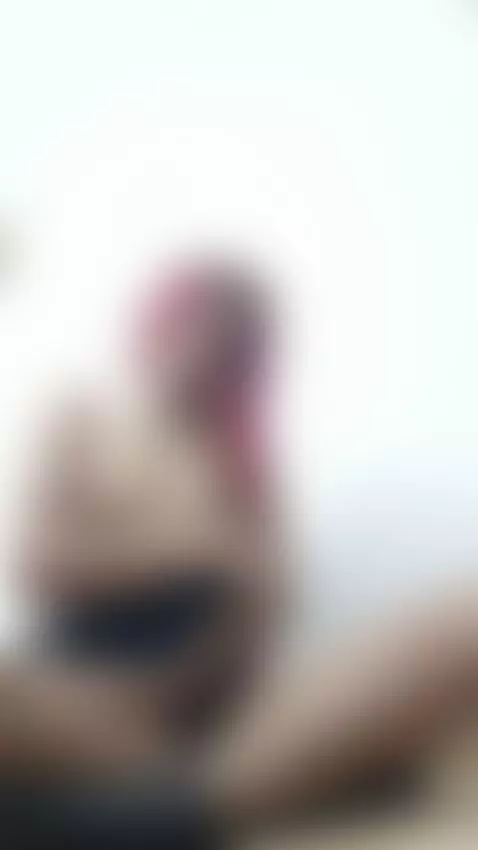 I am waiting for you in my room with a great desire for Jrga... by ambarsteel