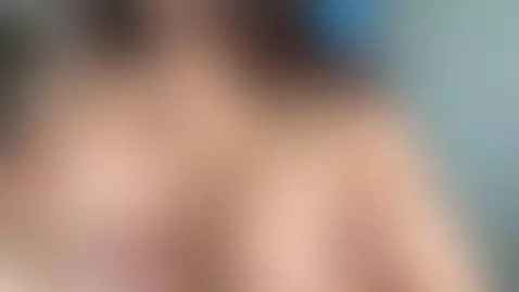 I can barely breathe, click to see what’s making me moan by biancanoir