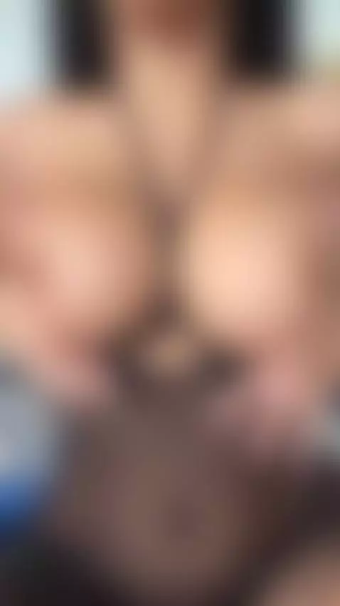 It’s making me squirm, click to watch me lose control by biancanoir