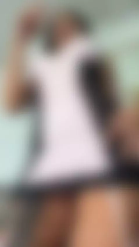 It’s stretching me perfectly, click to see how deep it gets by biancanoir