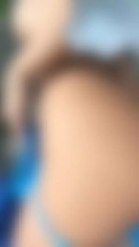 I can feel it deep in my stomach, click to see how far it go... by biancanoir