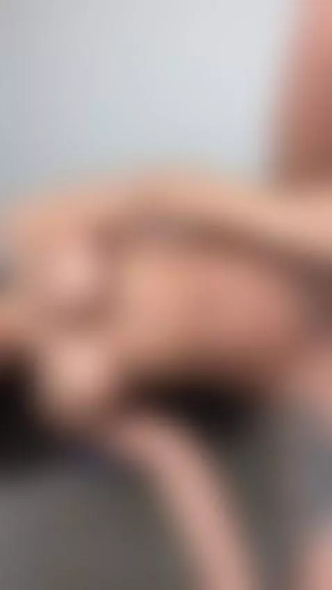 I'm arching my back, click to see what's inside by biancanoir