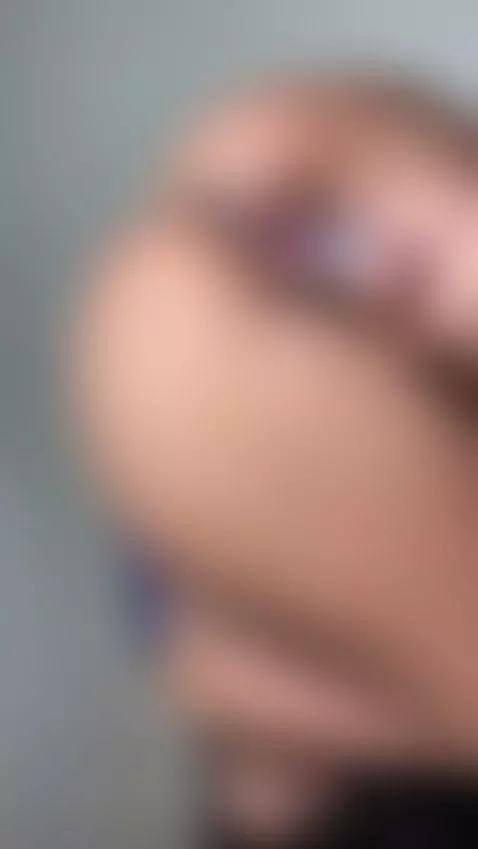 I lose myself in the moment, click to see what happens by biancanoir