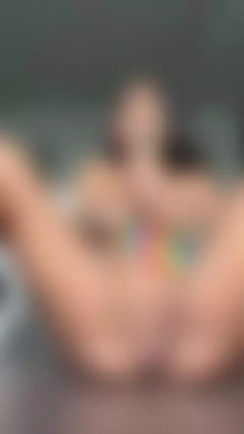 It’s making me squirm, click to watch me lose control by biancanoir