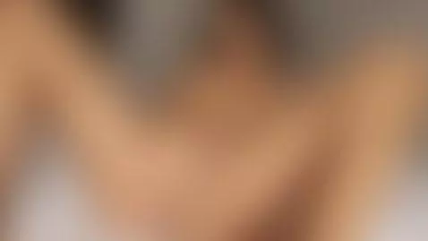 It’s stretching me so good, click to see how deep it goes by biancanoir