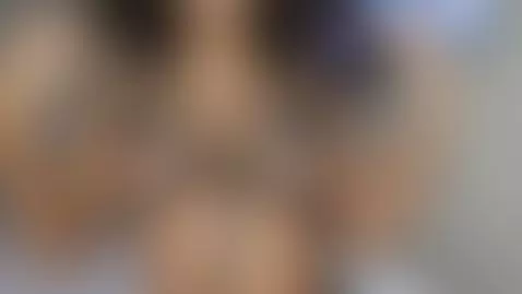 I can feel it growing inside me, click to see the ending by biancanoir