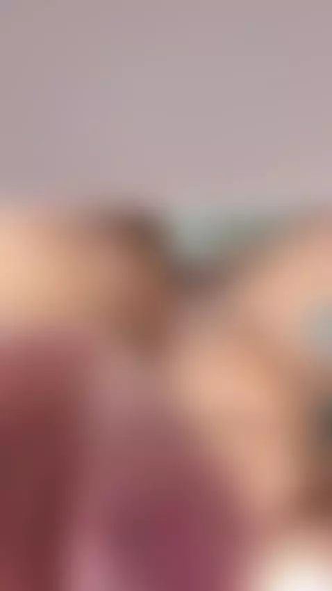 My legs are trembling, watch me take it all by biancanoir