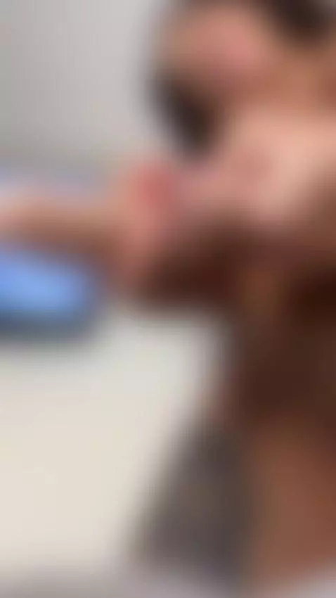 I feel it hitting my spot, click to watch me explode by biancanoir