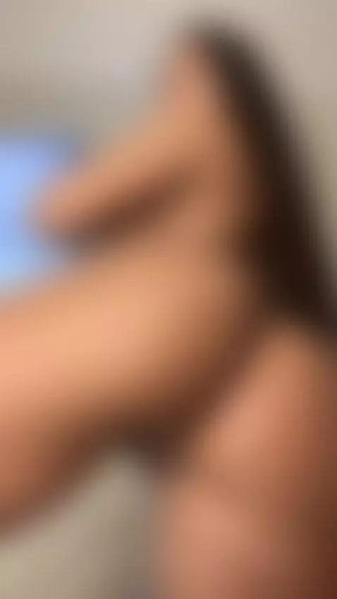 I can't stop squirming, click to see the reason by biancanoir