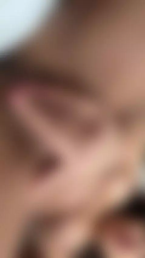 My legs are shaking, click to see why by biancanoir